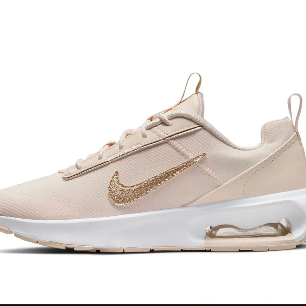 Nike Women's Beige Sneakers